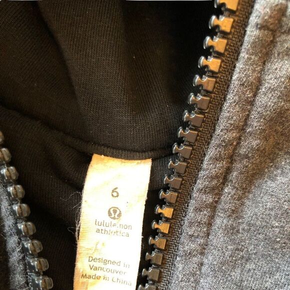 lululemon Live Simply Hoodie Jacket EUC - Picture 4 of 10